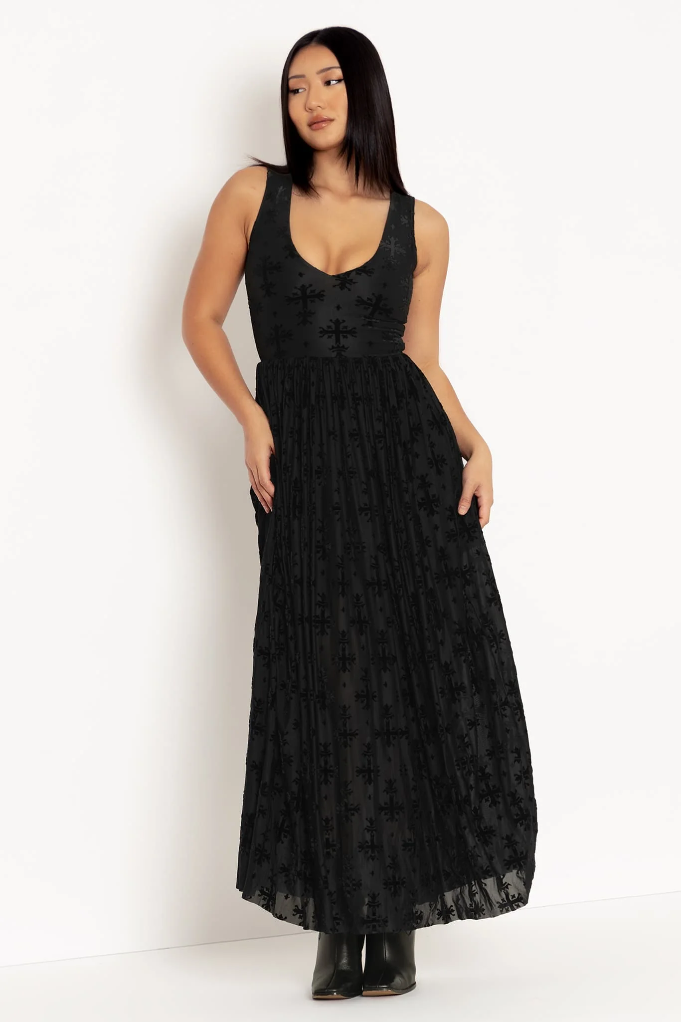 Burned Velvet Coffin Lining V Neck Gathered Maxi Dress