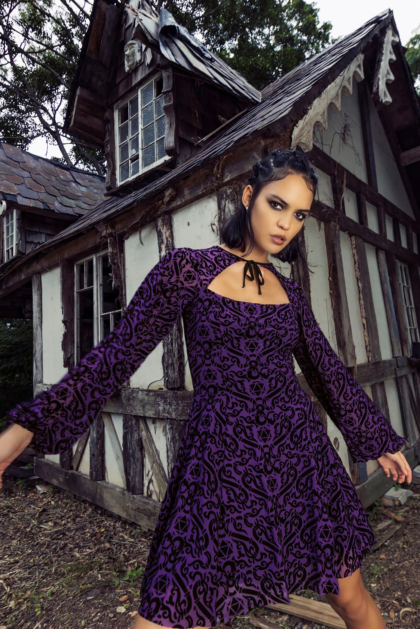 Dungeons & Dragons Shrug Bishop Dress - Image 5