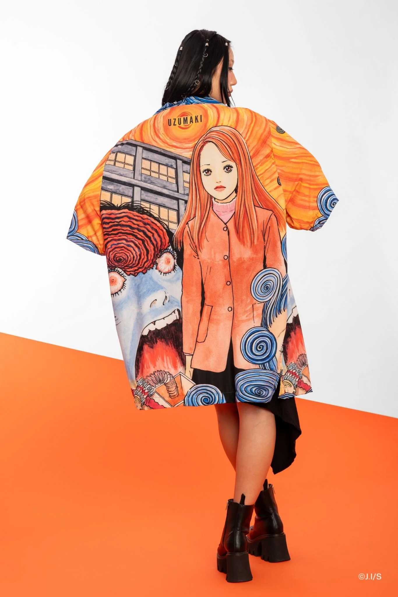 Into Madness Robe - Image 11