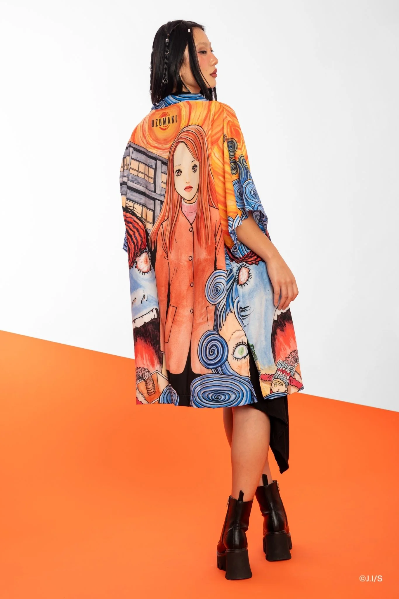 Into Madness Robe - Image 8