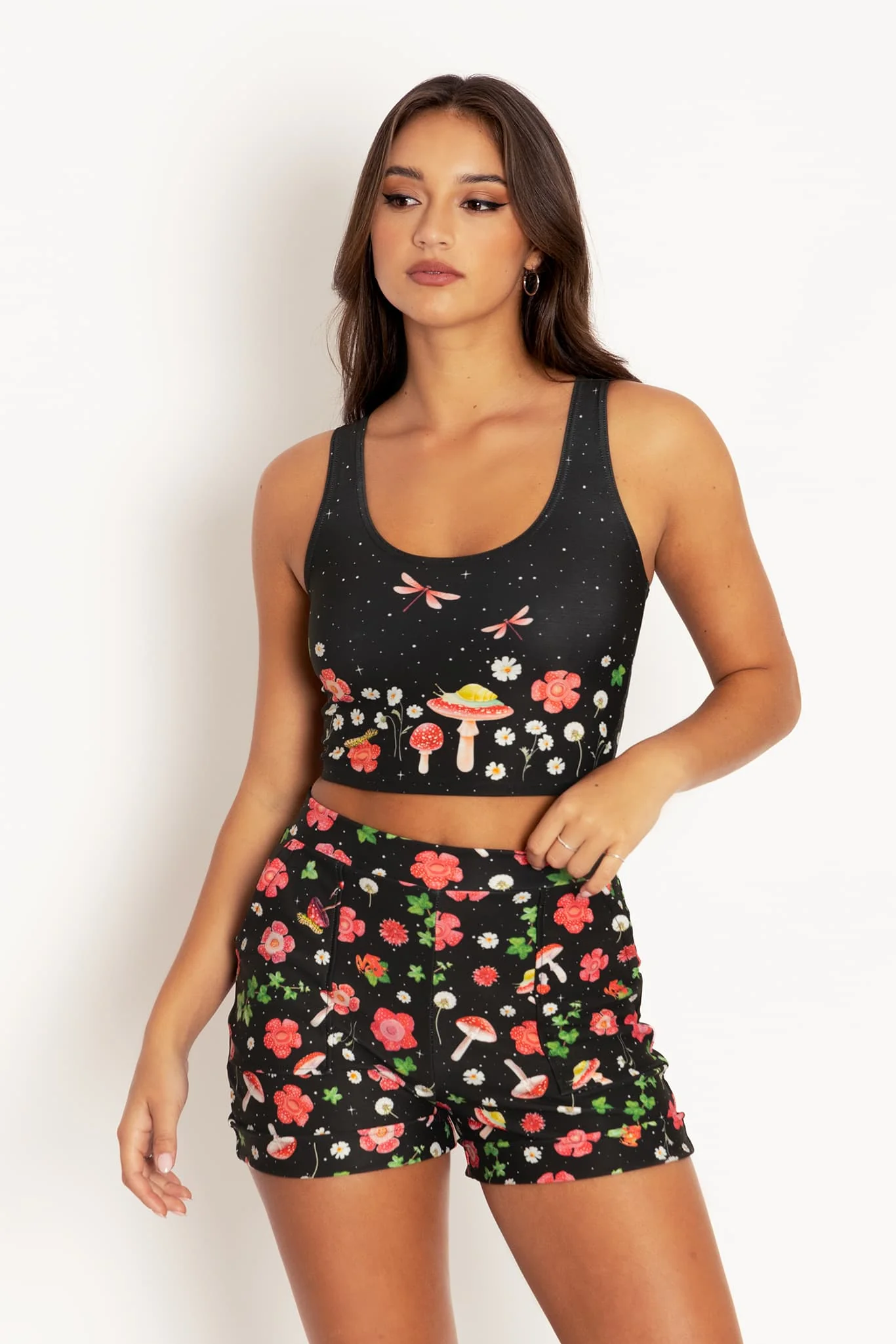 Poison Fields Cuffed Shorts - Image 7