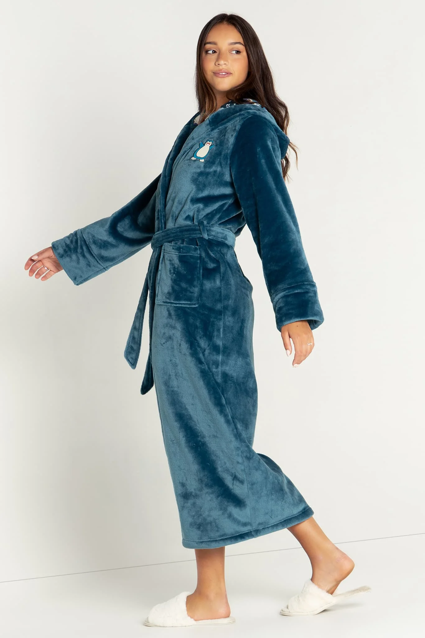 Snorlax Snoozing Hooded Robe - Image 5